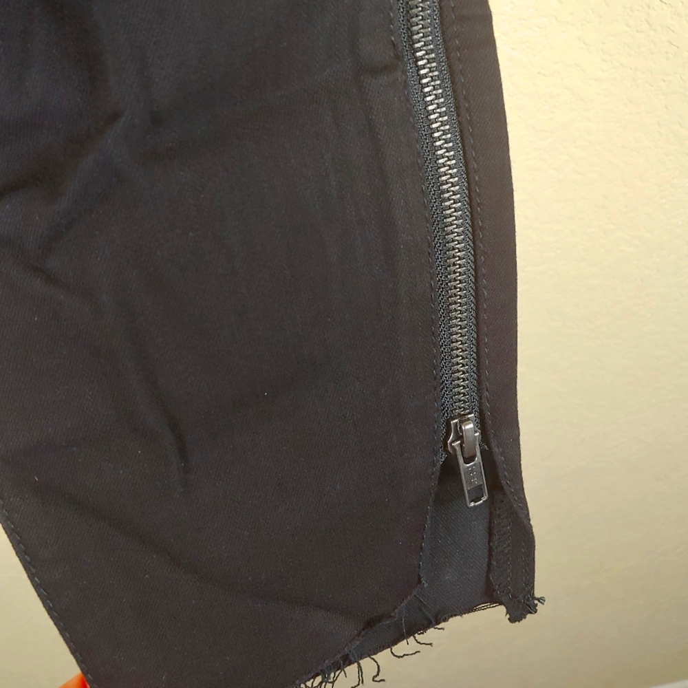 Torrid premium cropped jegging black jeans distressed raw hem size 16 - Picture 14 of 16